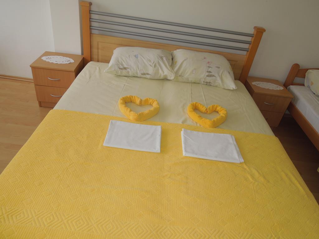 Apartments Becic ブドヴァ 部屋 写真