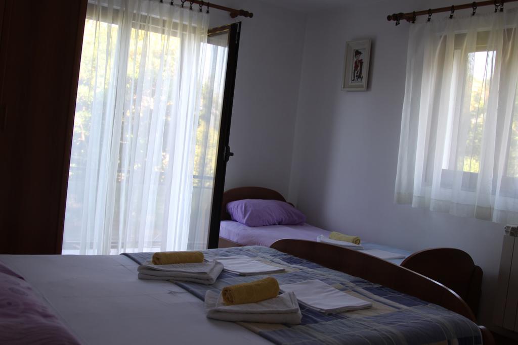 Apartments Becic ブドヴァ エクステリア 写真